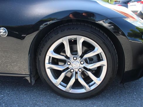 Used 2014 Nissan 370Z Touring RWD image 30