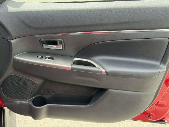 Used 2023 Mitsubishi Outlander Sport SE AWD/4WD image 8