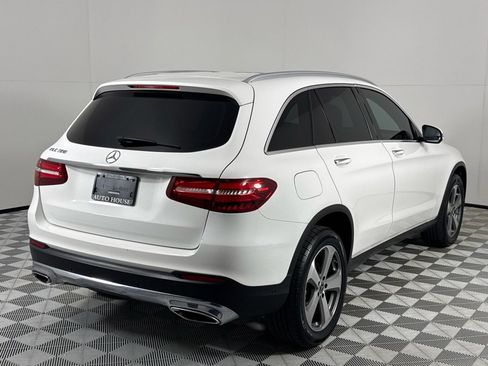 Used 2018 Mercedes-Benz GLC 300 w/ Multimedia Package image 5