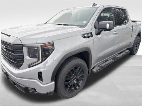 Used 2024 GMC Sierra 1500 Elevation w/ Elevation Premium Package AWD/4WD image 18