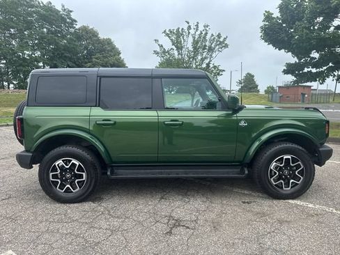 Used 2025 Ford Bronco Outer Banks AWD/4WD image 12