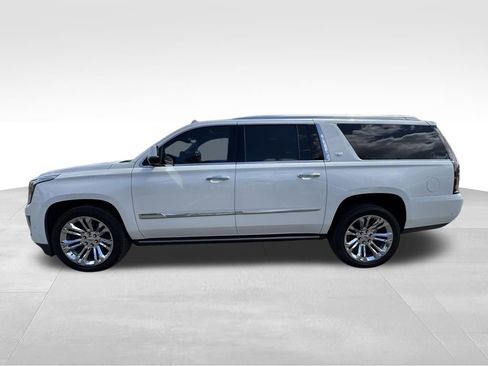 Used 2019 Cadillac Escalade ESV Premium Luxury AWD/4WD image 11