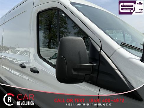 Used 2025 Ford Transit 250 148 Medium Roof image 32