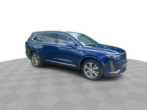 Certified 2024 Cadillac XT6 Premium Luxury AWD/4WD image 3