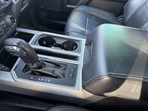 Used 2017 Ford F150 Lariat w/ Equipment Group 502A Luxury image 33