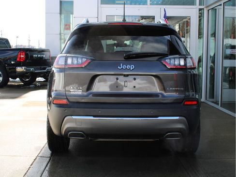 Used 2019 Jeep Cherokee Limited w/ Luxury Group image 7