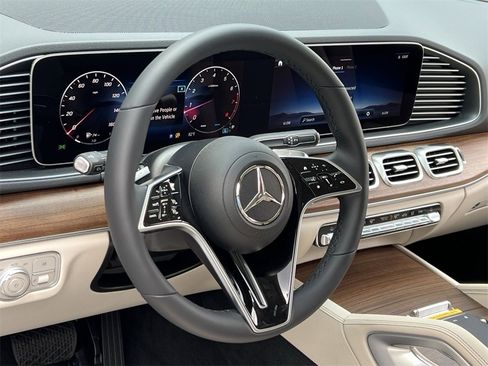 Certified 2025 Mercedes-Benz GLE 350 4MATIC image 14