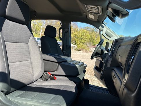 Used 2024 Chevrolet Silverado 2500 Custom w/ Custom Value Package image 23