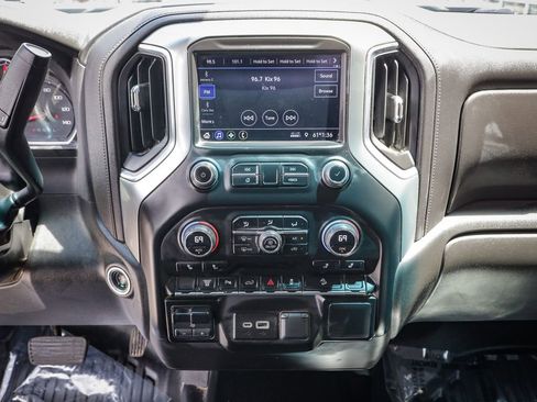 Used 2023 Chevrolet Silverado 3500 LT w/ Convenience Package AWD/4WD image 18