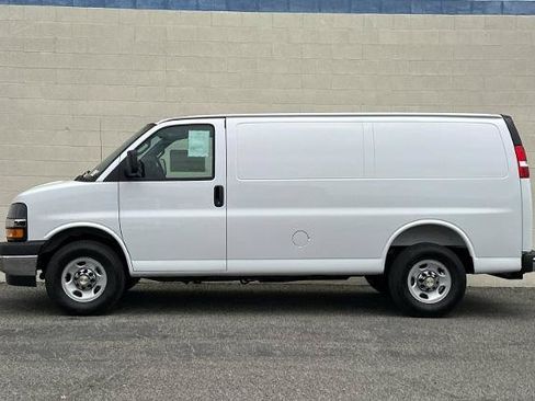 New 2026 Chevrolet Express 2500 w/ Driver Convenience Package RWD image 7