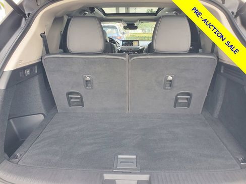 Certified 2023 Acura MDX FWD w/ Technology Package image 8