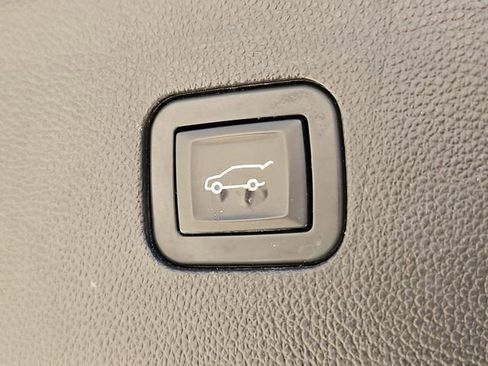 Used 2019 Buick Enclave Premium FWD image 10