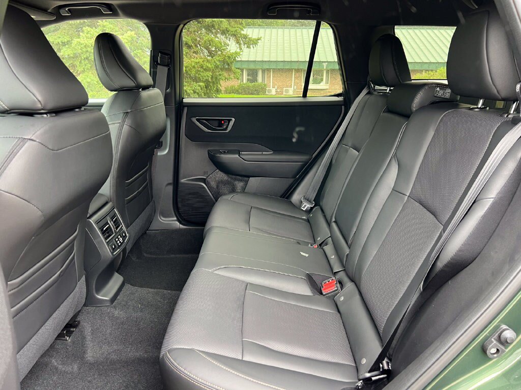 New 2026 Subaru Outback Limited AWD/4WD image 4
