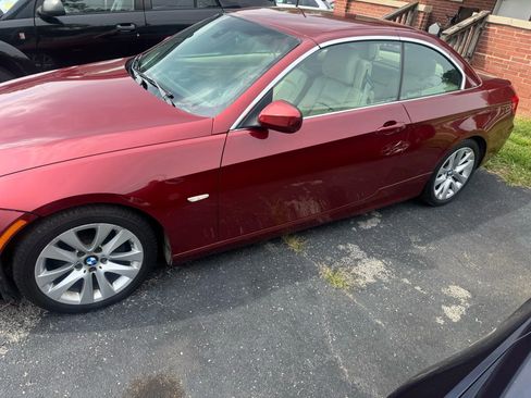 Used 2011 BMW 328i Convertible image 9