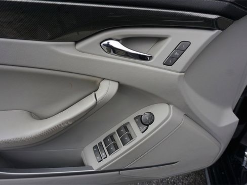 Used 2013 Cadillac CTS Luxury image 3