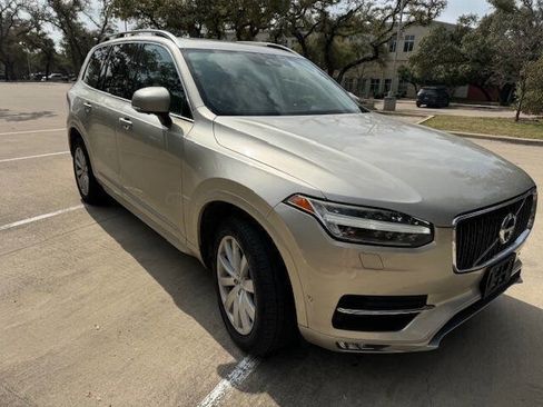 Used 2016 Volvo XC90 T6 Momentum w/ Momentum Plus Package image 12