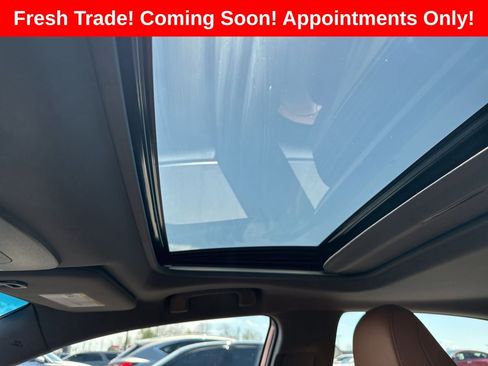 Used 2021 Toyota Avalon Limited w/ Advanced Safety Package FWD image 4