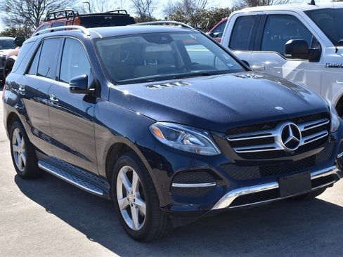 Used 2017 Mercedes-Benz GLE 350 4MATIC image 4