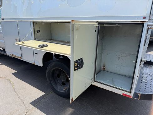 Used 2011 Ford F450 XL RWD image 11