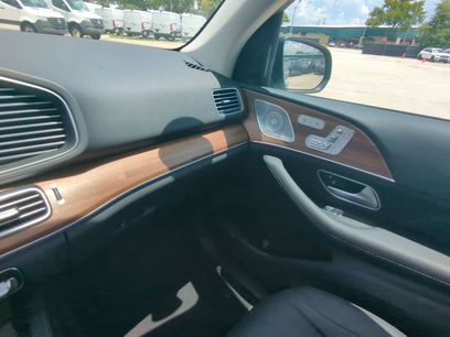 New 2025 Mercedes-Benz GLE 350 4MATIC