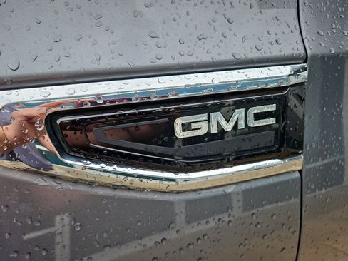 Used 2021 GMC Yukon SLT w/ SLT Premium Package RWD image 31