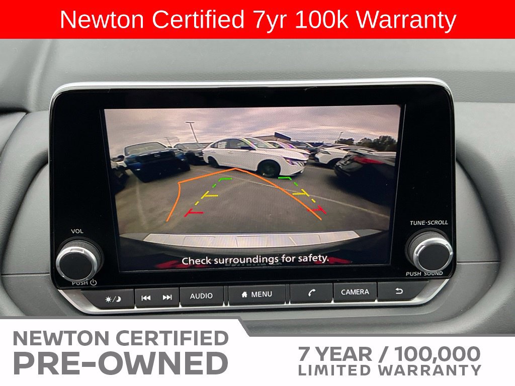 Used 2025 Nissan Rogue SV AWD/4WD image 11