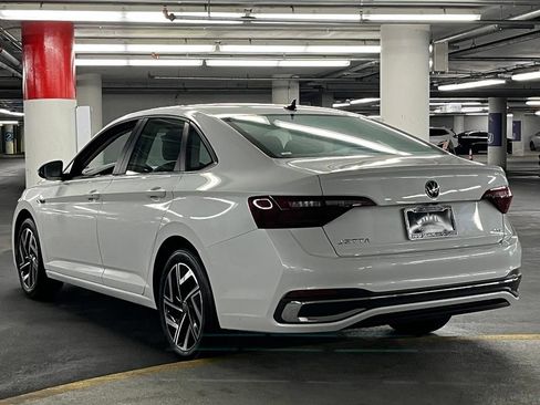 Used 2023 Volkswagen Jetta SEL FWD image 5