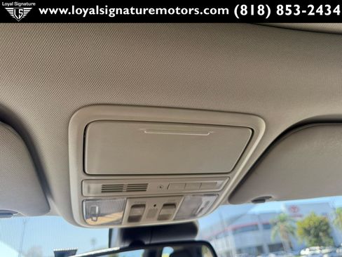 Used 2017 Honda Odyssey EX-L image 35
