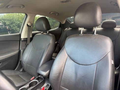 Used 2016 Hyundai Elantra Limited FWD image 19