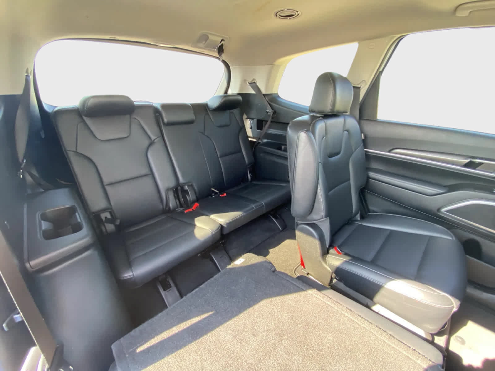Used 2024 Kia Telluride S w/ S Sunroof Package FWD image 15