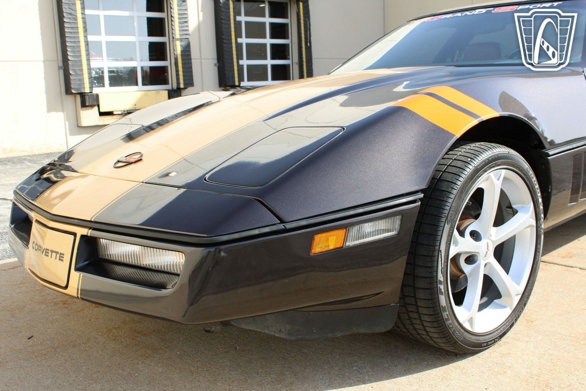 Used 1988 Chevrolet Corvette Coupe RWD image 29