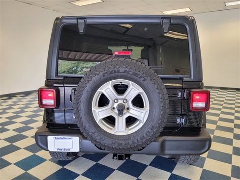 Used 2020 Jeep Wrangler Unlimited Sport S image 6