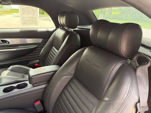 Used 2002 Ford Thunderbird RWD image 11