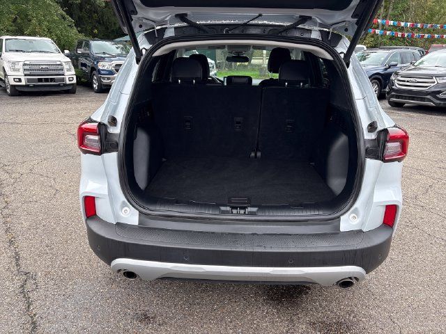 Used 2025 Ford Escape Platinum AWD/4WD image 22