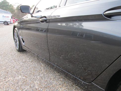 Used 2019 BMW 530e 530e iPerformance 4dr Sedan w/ Convenience Package image 7