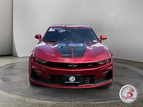 Used 2021 Chevrolet Camaro SS RWD image 2