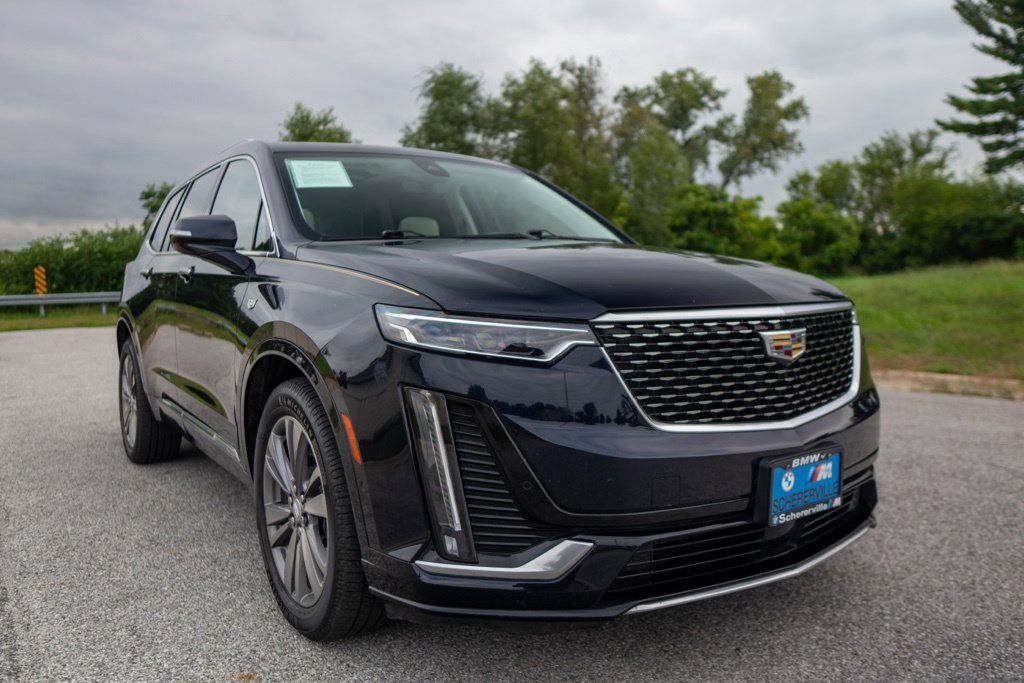 Used 2021 Cadillac XT6 Premium Luxury AWD/4WD image 14