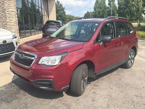 Used 2018 Subaru Forester 2.5i w/ Alloy Wheel Package AWD/4WD image 2