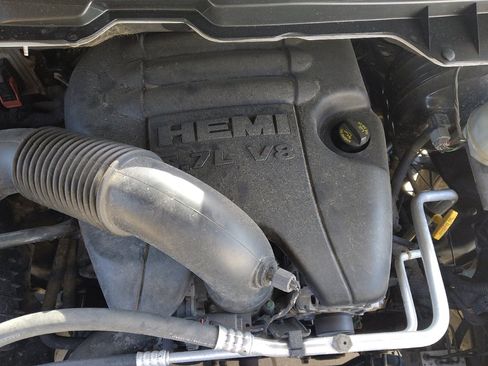 Used 2018 RAM 1500 Express w/ Express Value Package AWD/4WD image 30