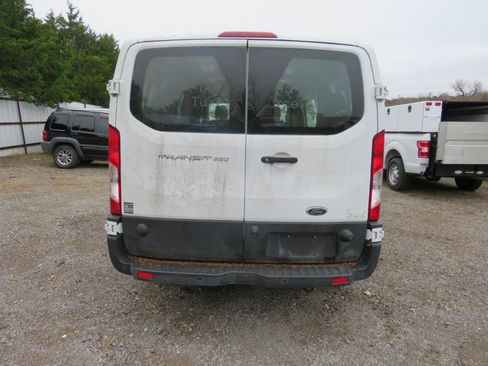 Used 2019 Ford Transit 250 148 Low Roof RWD image 21