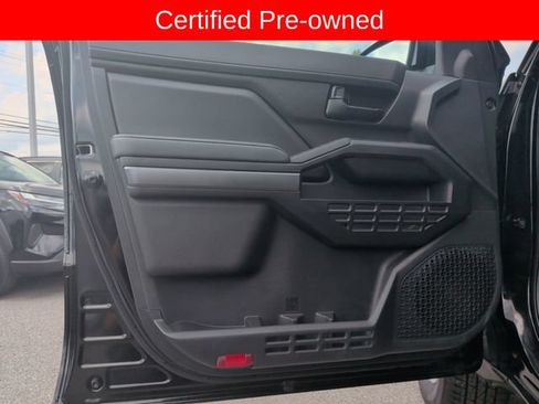 Certified 2025 Toyota Tacoma SR5 AWD/4WD image 10