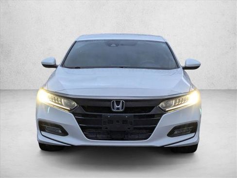 Used 2020 Honda Accord Sport image 2