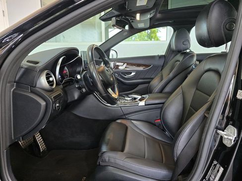 Used 2016 Mercedes-Benz C 300 4MATIC Sedan image 24
