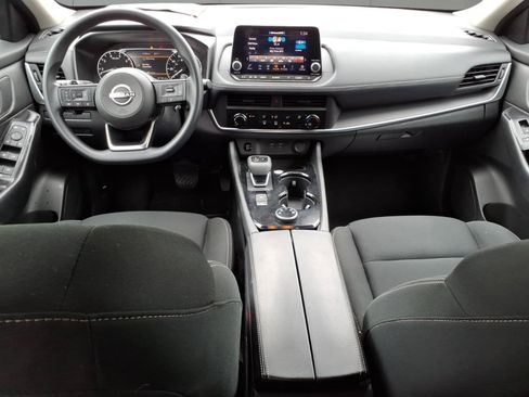 Used 2024 Nissan Rogue S AWD/4WD image 9