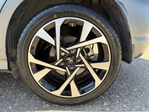 Used 2022 Hyundai Kona Limited w/ Cargo Package image 18