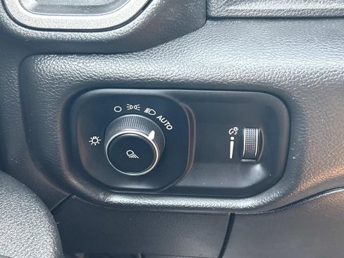 Used 2021 RAM 2500 Tradesman AWD/4WD image 36