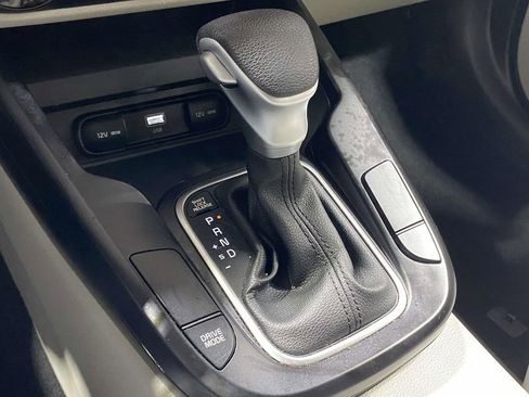 Used 2023 Kia Soul LX w/ LX Technology Package FWD image 31