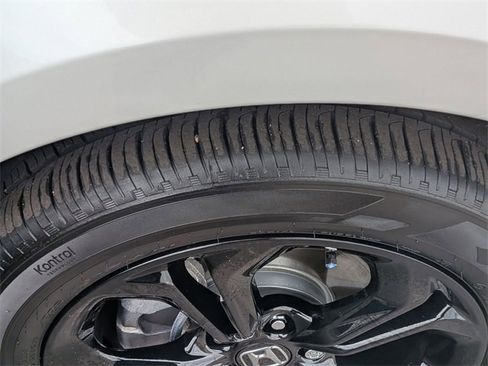 Used 2025 Honda Accord SE image 11