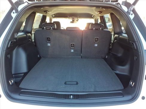 New 2025 Jeep Grand Cherokee Limited w/ Black Appearance Package image 13