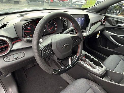 New 2026 Chevrolet Trax RS w/ Sunroof Package FWD image 20